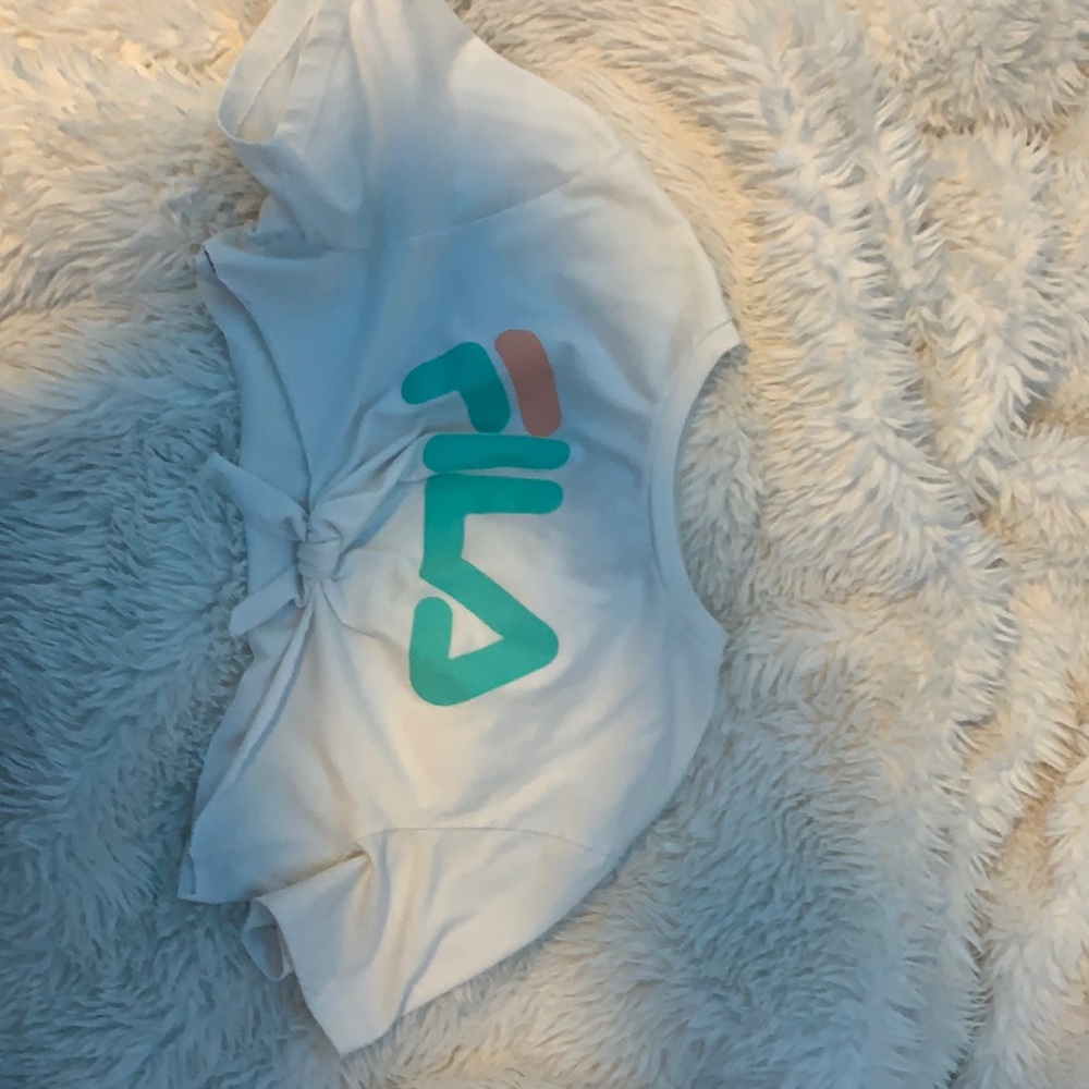 Cropped fila shirt!Kids size And SUPER cute